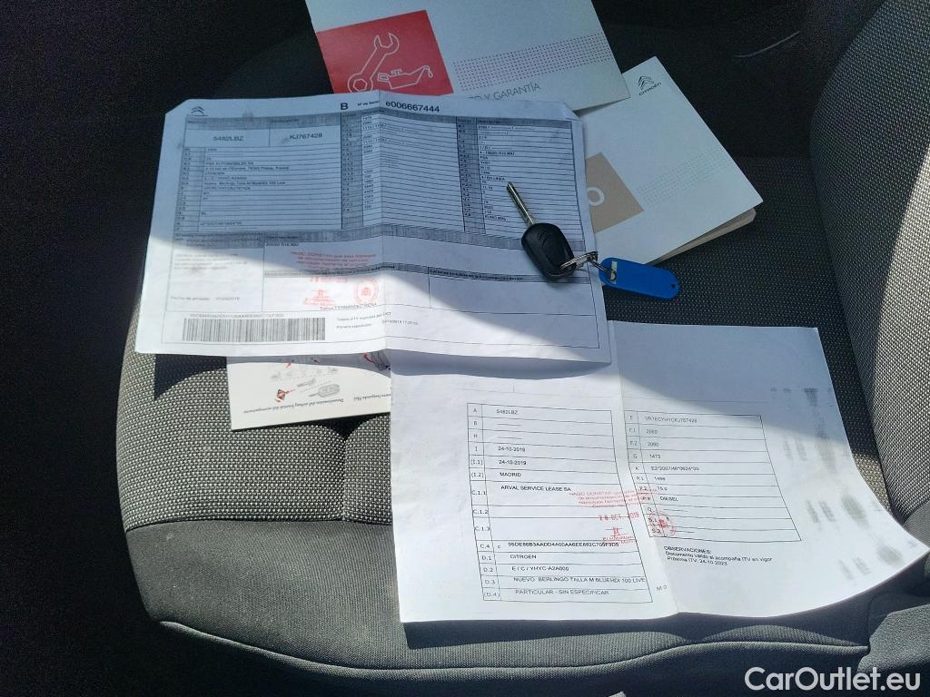  Citroen  Berlingo CITROEN  / 2018 / 4P / monovolumen compacto Talla M BlueHDi 100 LIVE #22