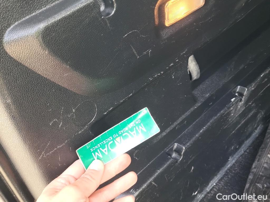  Citroen  Berlingo CITROEN  / 2018 / 4P / monovolumen compacto Talla M BlueHDi 100 LIVE #24