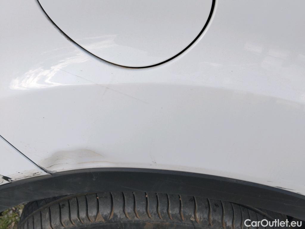  Ford  Kuga FORD  / 2016 / 5P / todoterreno 1.5 EcoBoost 88kW 4x2 Trend+ (CX) #2