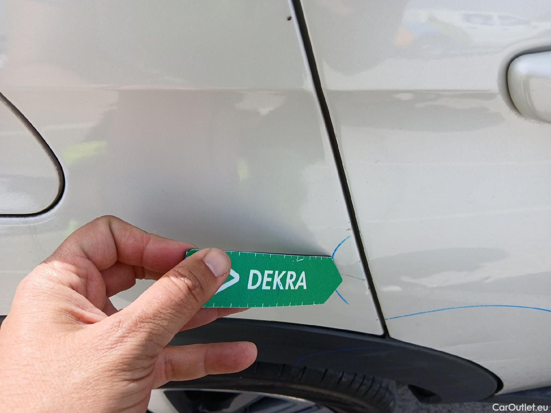  Peugeot  3008 PEUGEOT  / 2020 / 5P / todoterreno 1.5 BlueHDi 96kW (130CV) S&S Allure #22