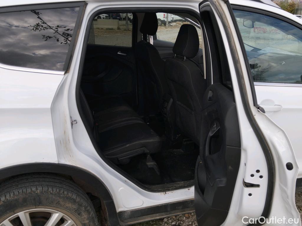  Ford  Kuga FORD  / 2016 / 5P / todoterreno 1.5 EcoBoost 88kW 4x2 Trend+ (CX) #9