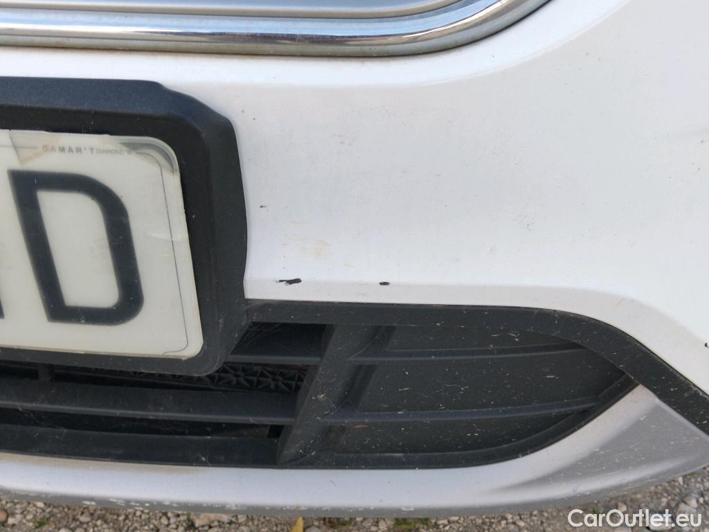  Ford  Kuga FORD  / 2016 / 5P / todoterreno 1.5 EcoBoost 88kW 4x2 Trend+ (CX) #11