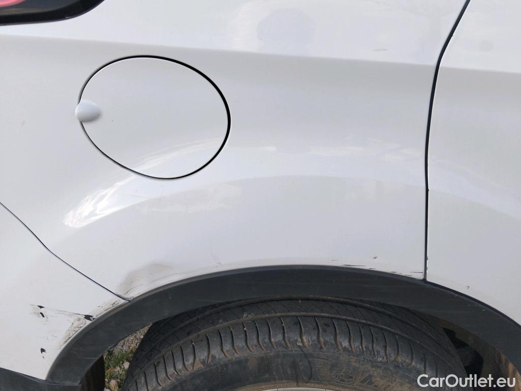  Ford  Kuga FORD  / 2016 / 5P / todoterreno 1.5 EcoBoost 88kW 4x2 Trend+ (CX) #3