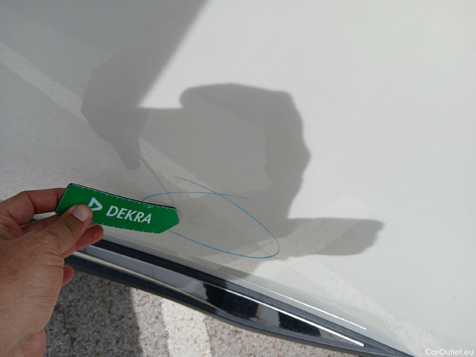  Peugeot  3008 PEUGEOT  / 2020 / 5P / todoterreno 1.5 BlueHDi 96kW (130CV) S&S Allure #9