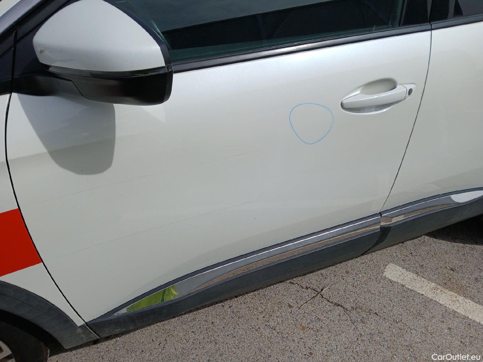  Peugeot  3008 PEUGEOT  / 2020 / 5P / todoterreno 1.5 BlueHDi 96kW (130CV) S&S Allure #8