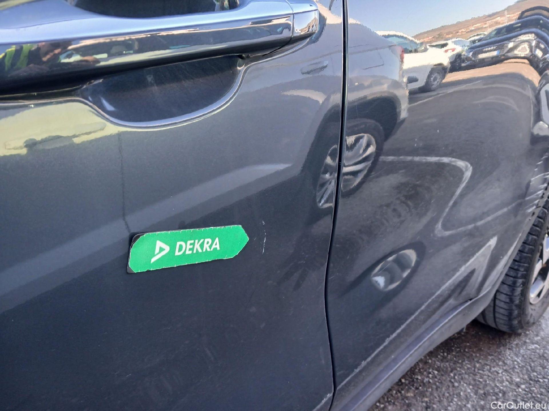  KIA  Sportage KIA  1.6MHEV Drive 100kW(136CV) 4x2(Crist Tintados) #5