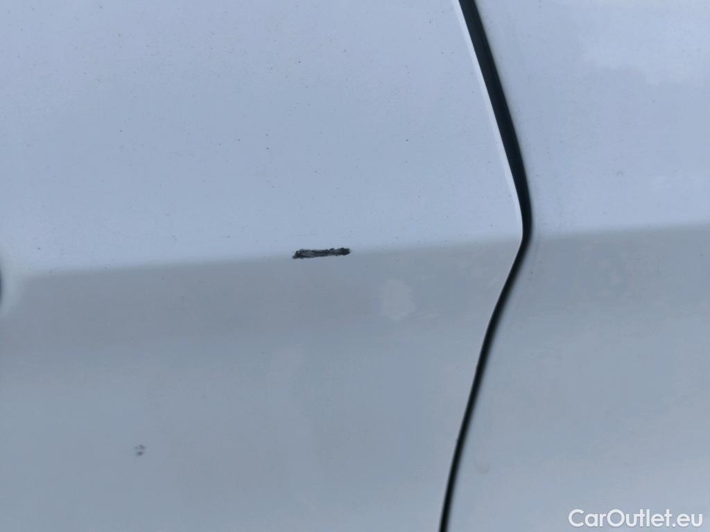  Ford  Kuga FORD  / 2016 / 5P / todoterreno 1.5 EcoBoost 88kW 4x2 Trend+ (CX) #18