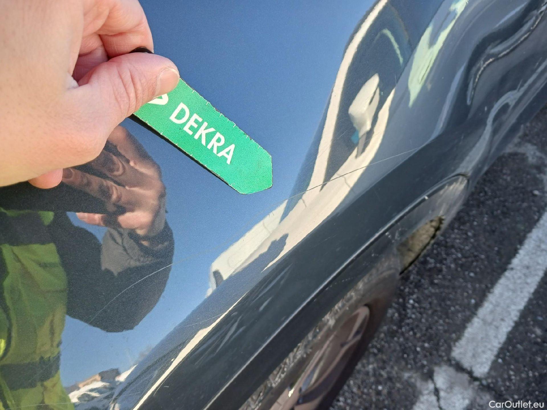  KIA  Sportage KIA  1.6MHEV Drive 100kW(136CV) 4x2(Crist Tintados) #3