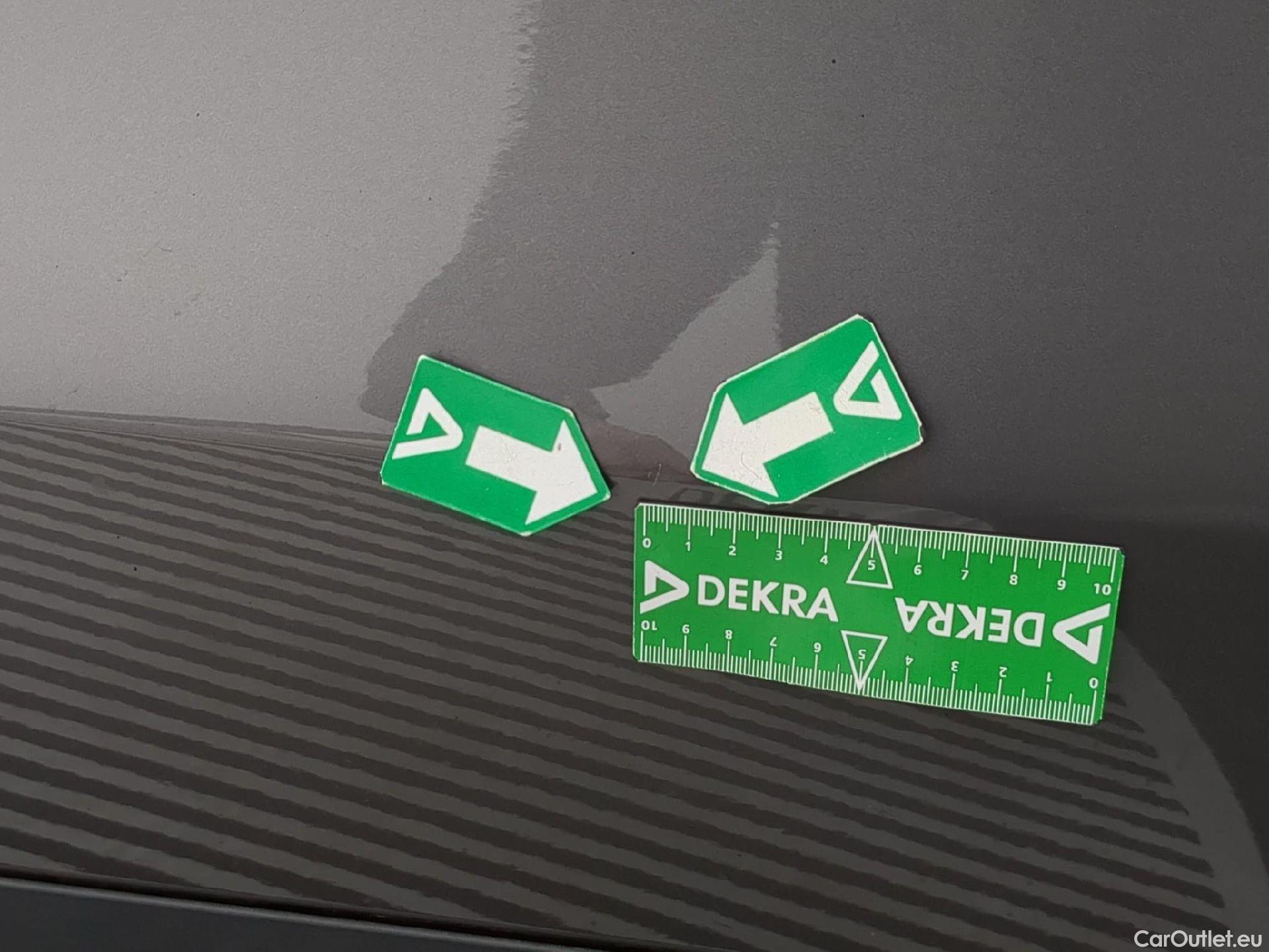  Mercedes  GLA MERCEDES-BENZ  / 2020 / 5P / SUV 2.0  200 D PROGRESSIVE LINE DCT #6