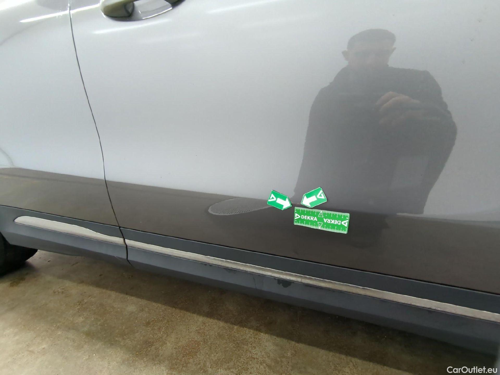  Mercedes  GLA MERCEDES-BENZ  / 2020 / 5P / SUV 2.0  200 D PROGRESSIVE LINE DCT #5