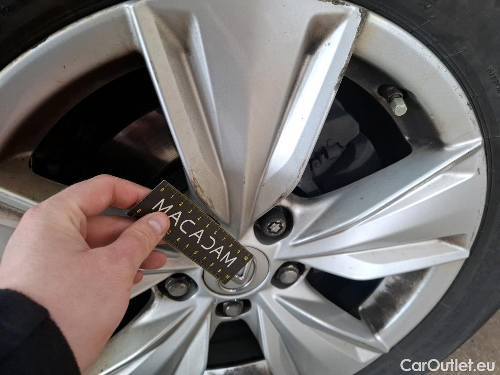  Lexus  UX LEXUS  / 2018 / 5P / SUV 250H 2WD Pack Confort Business Stage #9