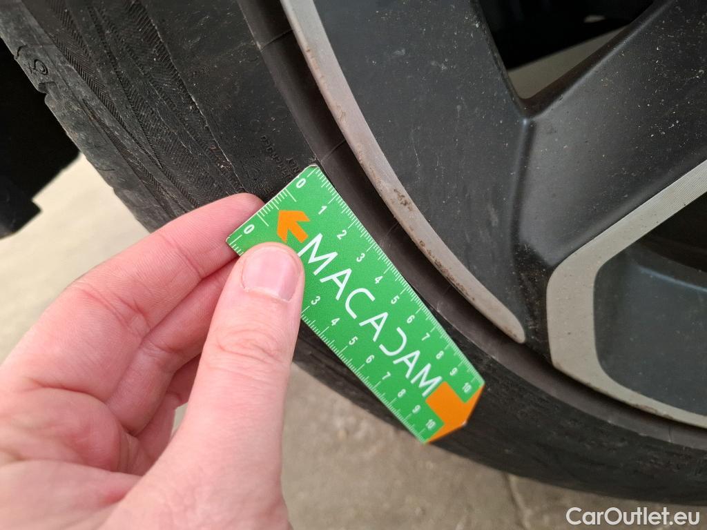  LYNK & Co  01 LYNK & CO  / 2020 / 5P / SUV 1.5 261ch  Hybride Rechargeable OPERATION STOCK #36