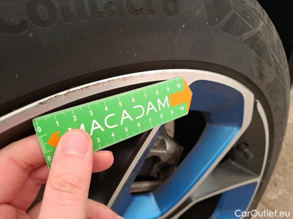  LYNK & Co  01 LYNK & CO  / 2020 / 5P / SUV 1.5 261ch  Hybride Rechargeable OPERATION STOCK #18