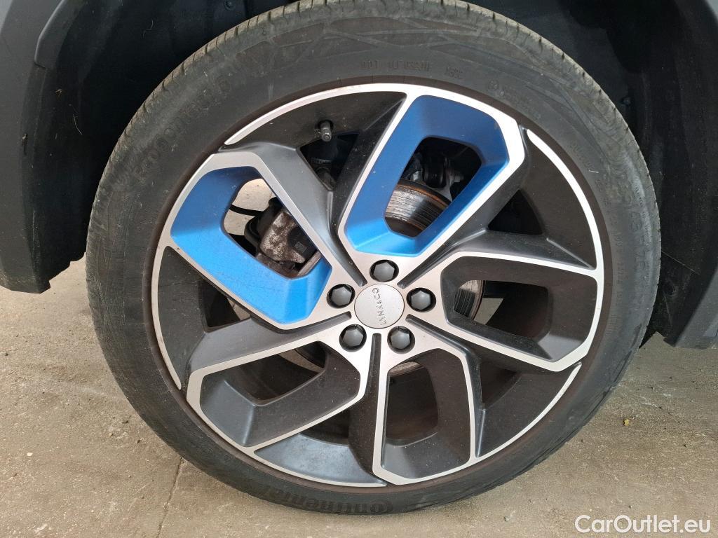  LYNK & Co  01 LYNK & CO  / 2020 / 5P / SUV 1.5 261ch  Hybride Rechargeable OPERATION STOCK #31