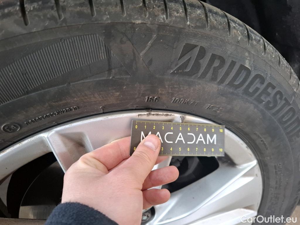  Lexus  UX LEXUS  / 2018 / 5P / SUV 250H 2WD Pack Confort Business Stage #7