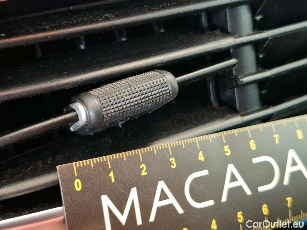  Fiat  500 FIAT X / 2018 / 5P / SUV 1.3 FFly T T4 150ch DCT Cross #18