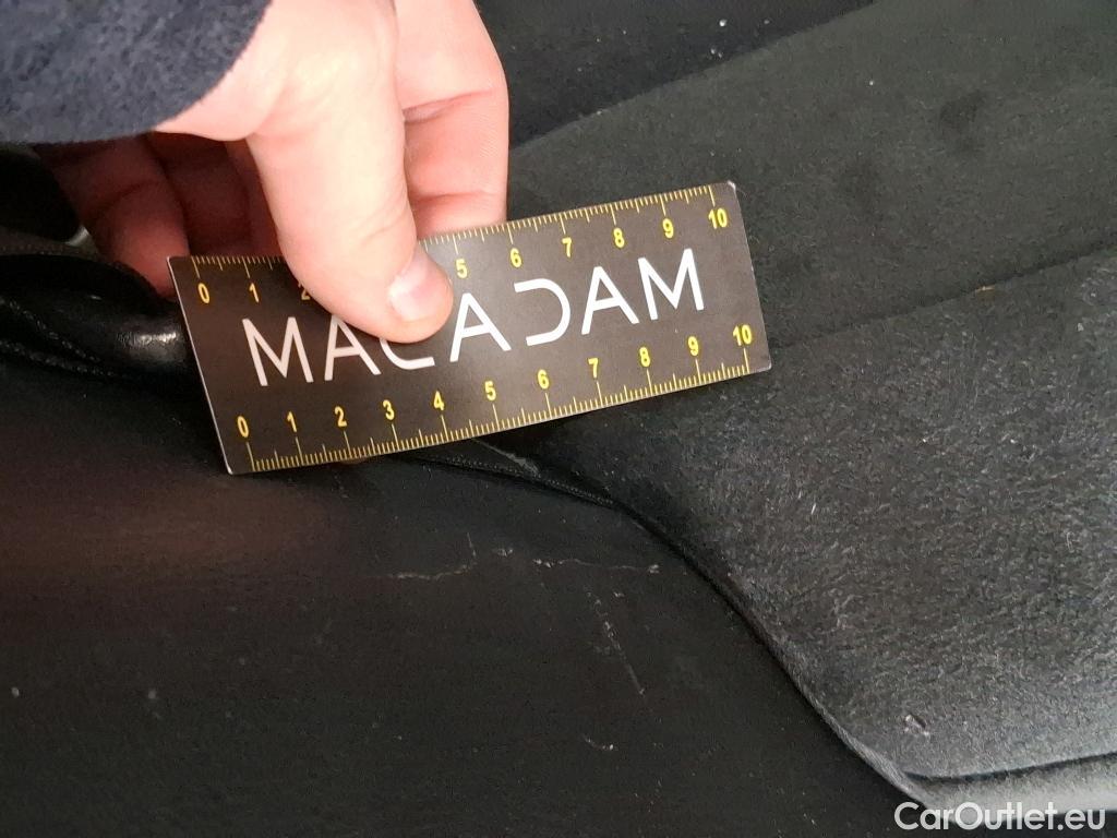  Lexus  UX LEXUS  / 2018 / 5P / SUV 250H 2WD Pack Confort Business Stage #16