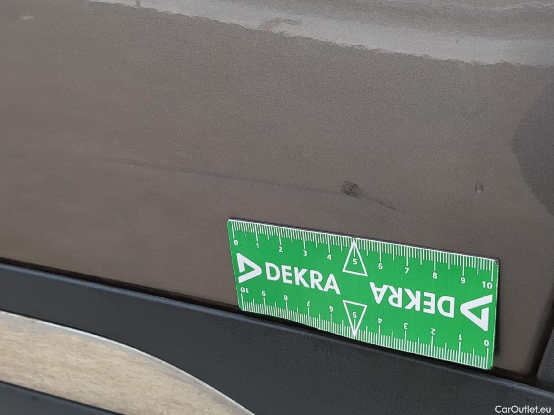  Mercedes  GLA MERCEDES-BENZ  / 2020 / 5P / SUV 2.0  200 D PROGRESSIVE LINE DCT #7