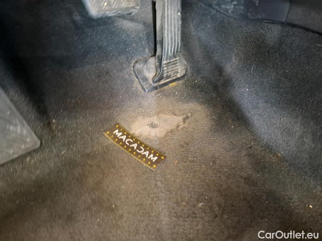  Lexus  UX LEXUS  / 2018 / 5P / SUV 250H 2WD Pack Confort Business Stage #2