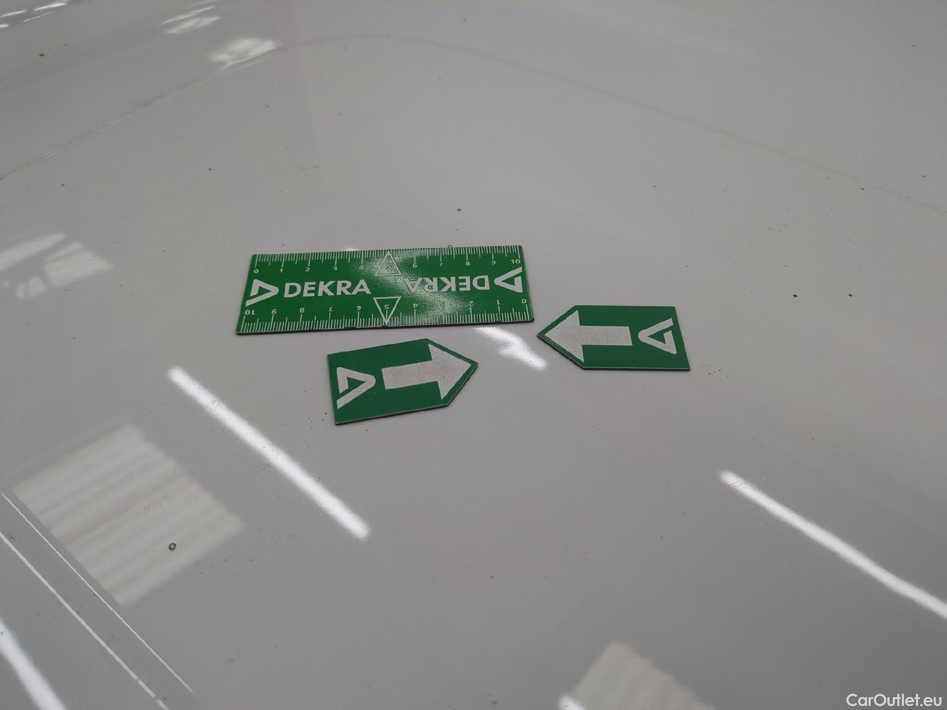  Citroen  C3  Société Feel 1.5 BlueHDI 100CV BVM6 E6d #17