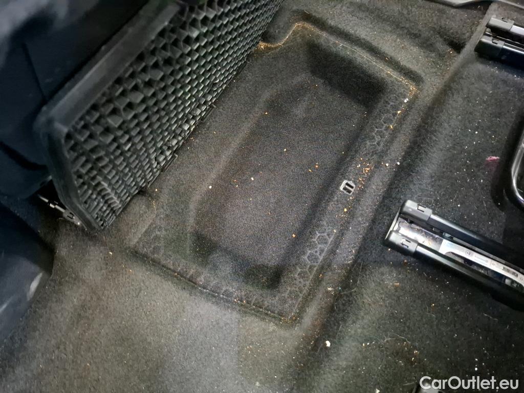  Peugeot  5008  Allure 1.5 HDi 130CV BVA8 7 Sieges E6d #31