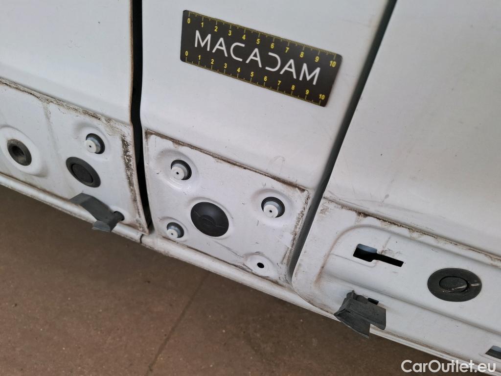  Renault  Trafic RENAULT  / 2021 / 4P / Fourgon tôlé FG GCF L2H1 3T Blue dCi 130 #37