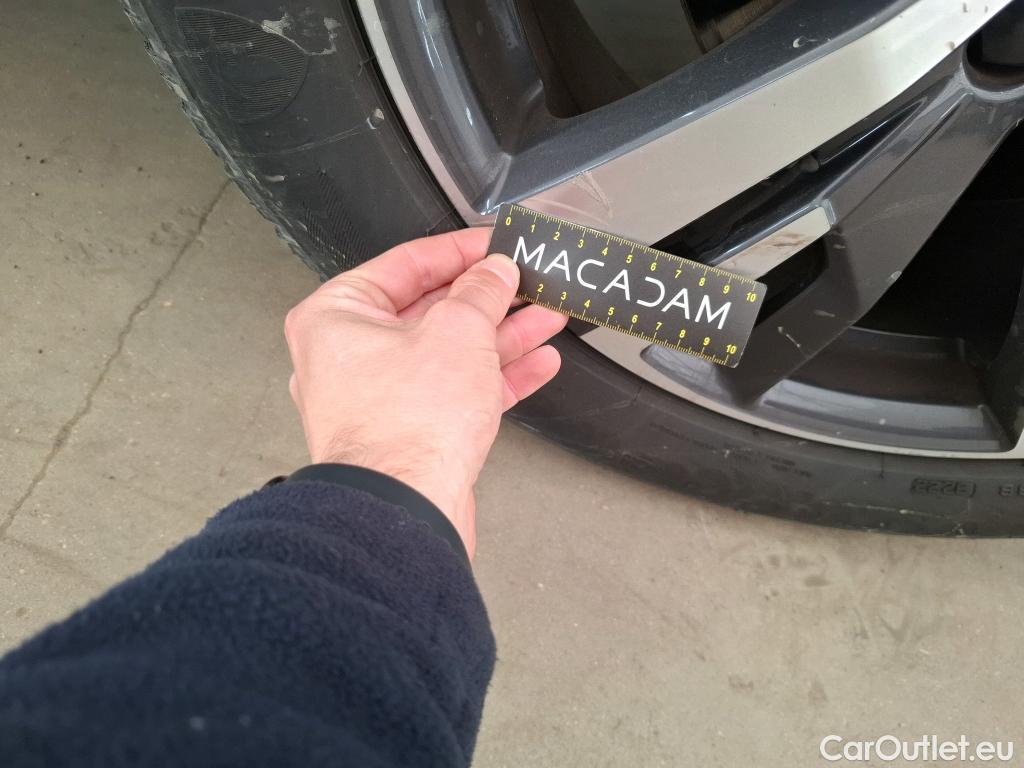  Peugeot  5008  Allure 1.5 HDi 130CV BVA8 7 Sieges E6d #6