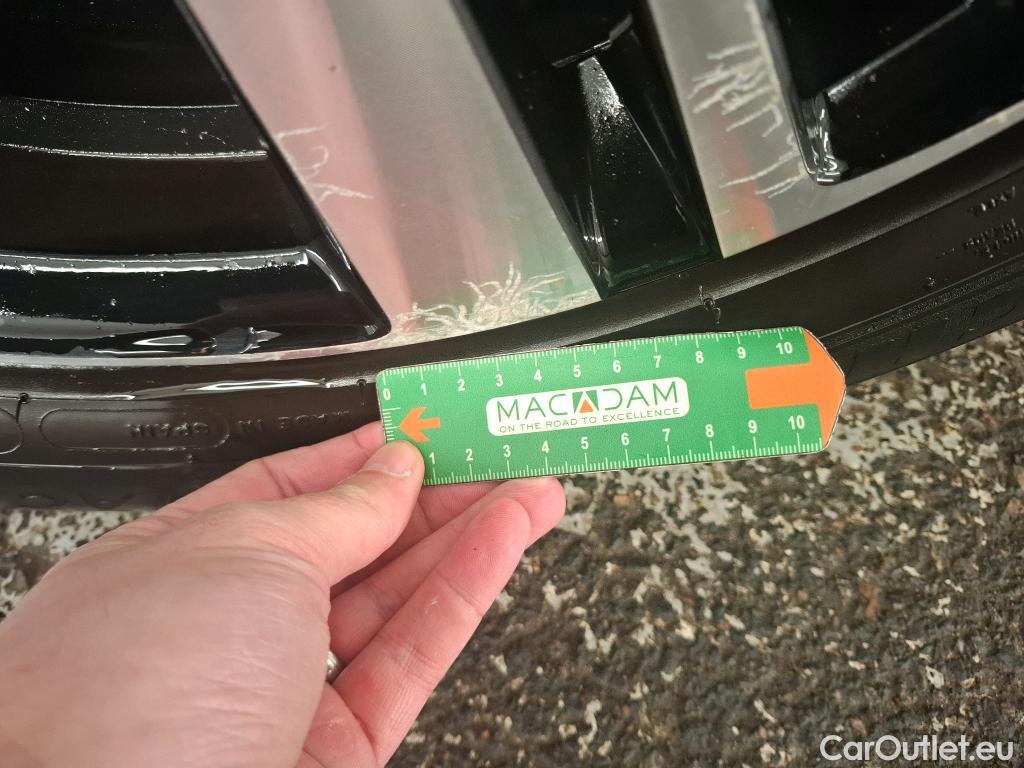  Peugeot  3008  GT 1.5 HDi 130CV BVA8 E6d #18