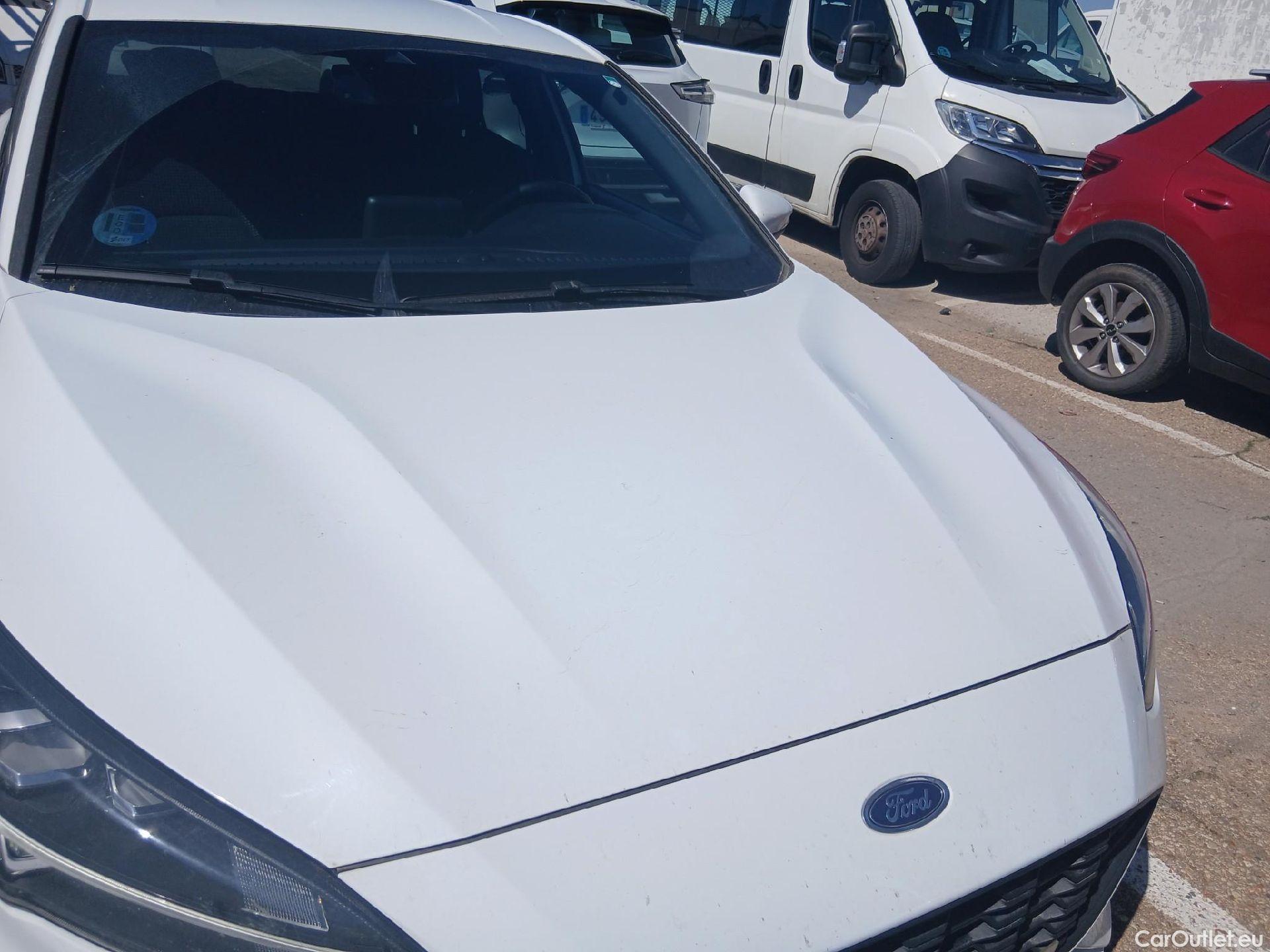  Ford  Focus FORD  / 2018 / 5P / berlina con portón 1.0 Ecoboost MHEV 92kW ST-Line #11