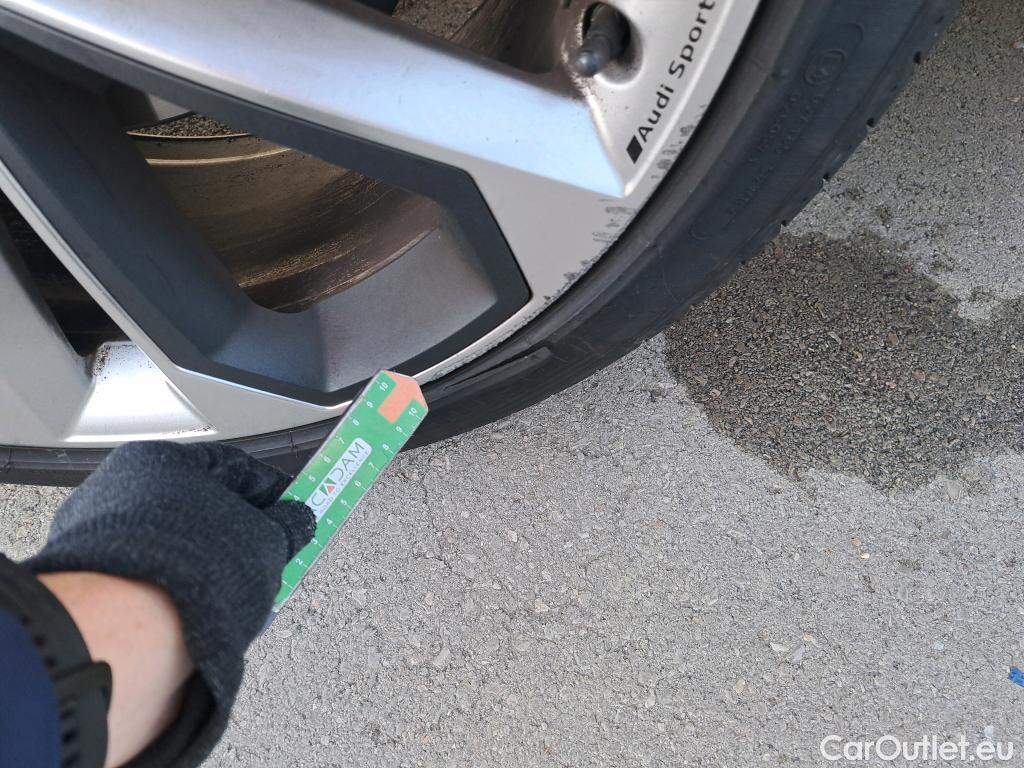  Audi  Q5 AUDI  SPORTBACK / 2020 / 5P / todoterreno Black line 40 TDI 150kW quattro-ultra #13