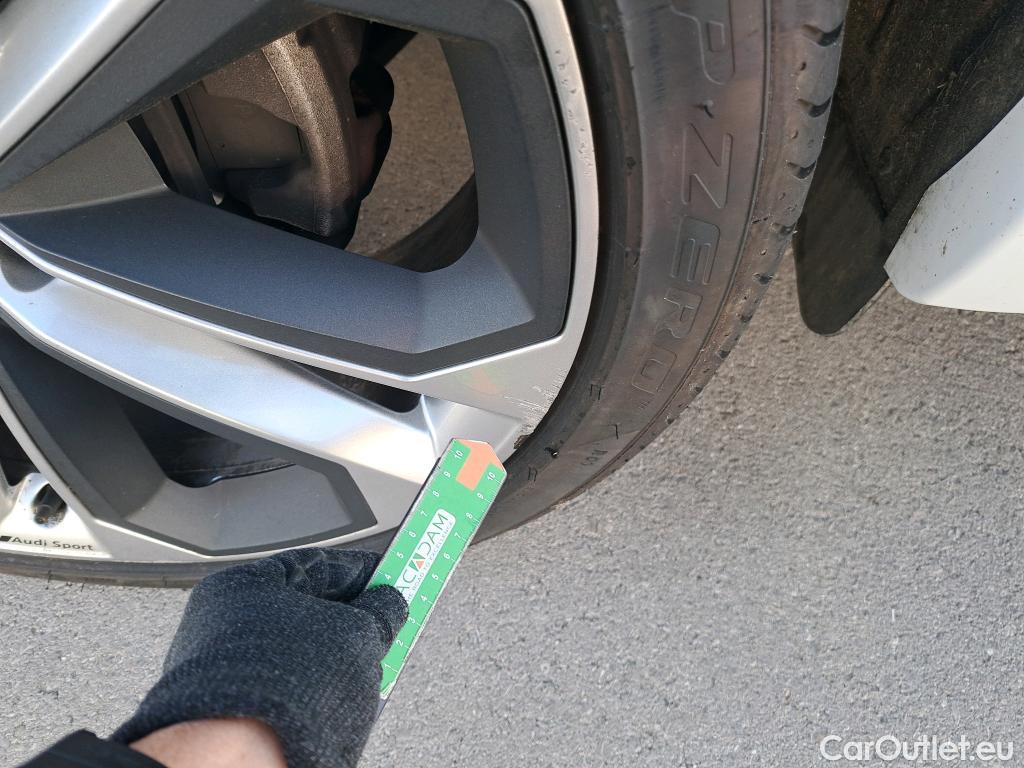  Audi  Q5 AUDI  SPORTBACK / 2020 / 5P / todoterreno Black line 40 TDI 150kW quattro-ultra #15