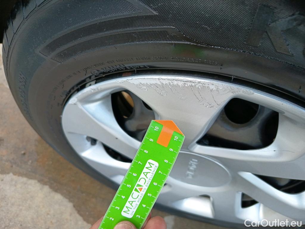  Dacia  Sandero DACIA  / 2016 / 5P / berlina con portón Essential TCE 66kW (90CV) GLP #24