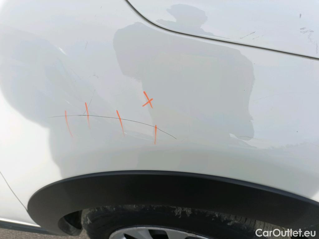  Citroen  C3 CITROEN  / 2020 / 5P / berlina con portón BlueHDi 75KW (100CV) S&S Live Pack #12