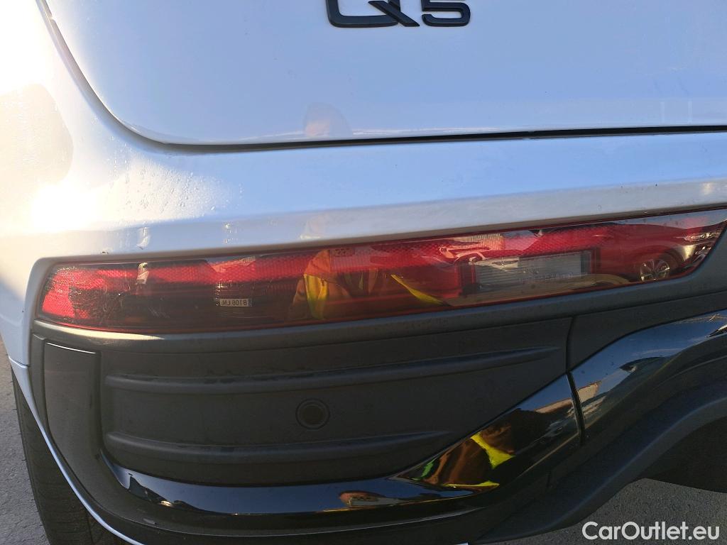  Audi  Q5 AUDI  SPORTBACK / 2020 / 5P / todoterreno Black line 40 TDI 150kW quattro-ultra #5