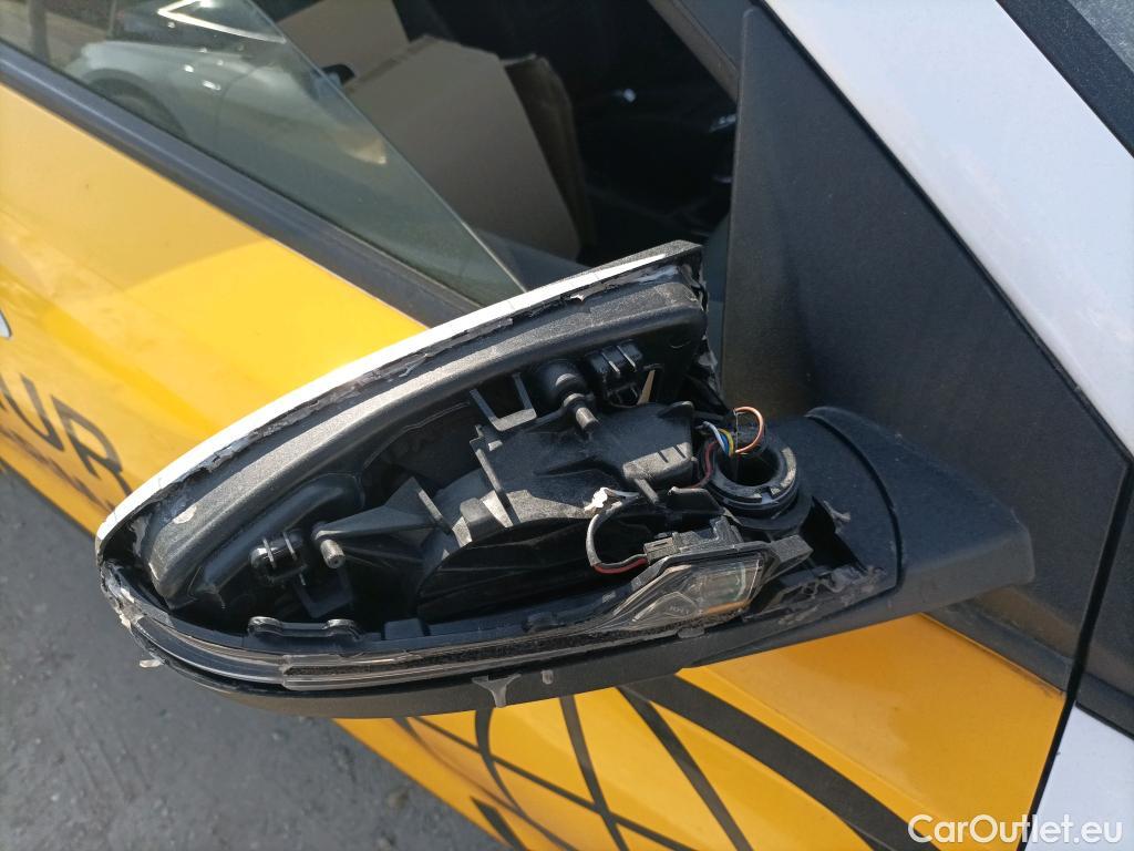  Hyundai  i20 HYUNDAI  / 2020 / 5P / berlina con portón 1.0 TGDI 74kW (100CV) 48V Essence #16