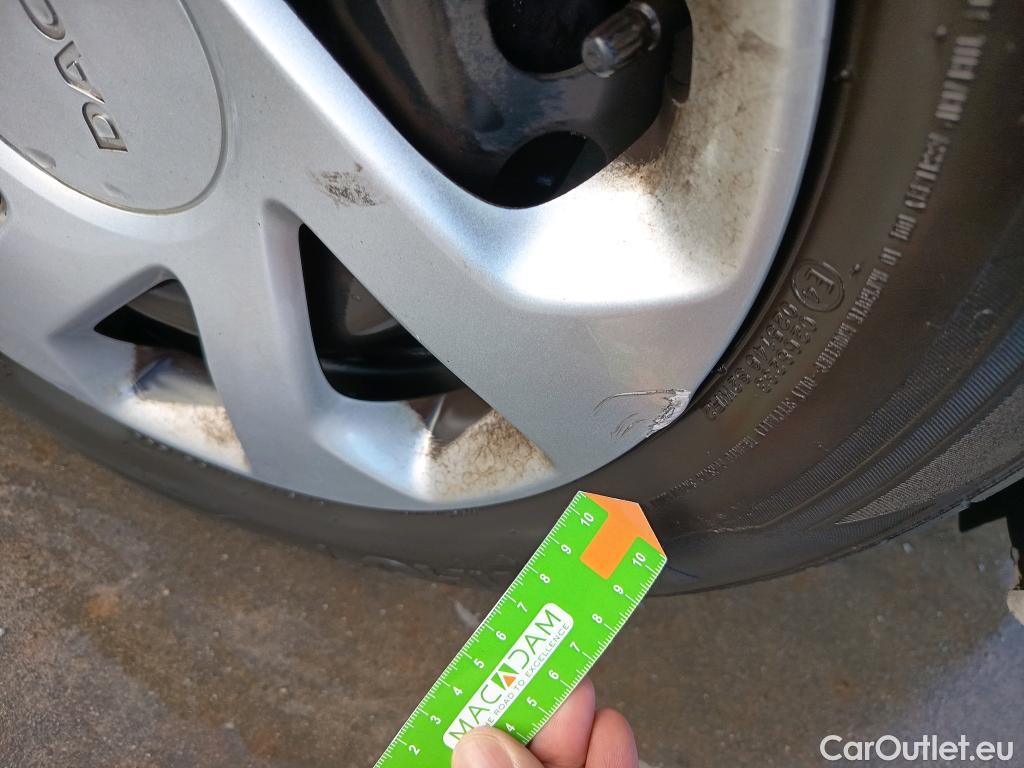  Dacia  Sandero DACIA  / 2016 / 5P / berlina con portón Essential TCE 66kW (90CV) GLP #32