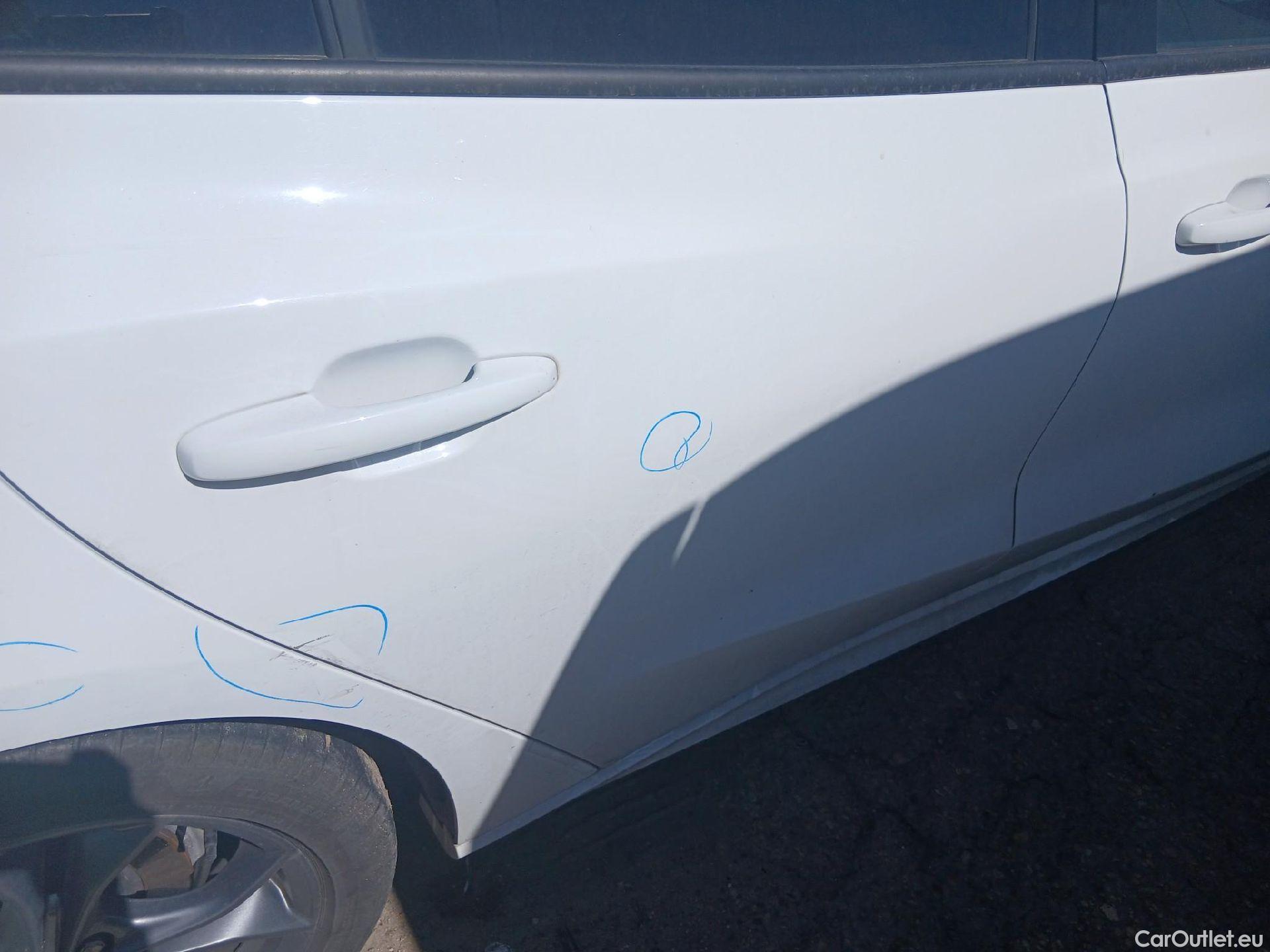  Ford  Focus FORD  / 2018 / 5P / berlina con portón 1.0 Ecoboost MHEV 92kW ST-Line #22