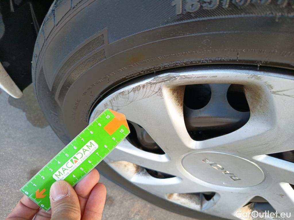  Dacia  Sandero DACIA  / 2016 / 5P / berlina con portón Essential TCE 66kW (90CV) GLP #30