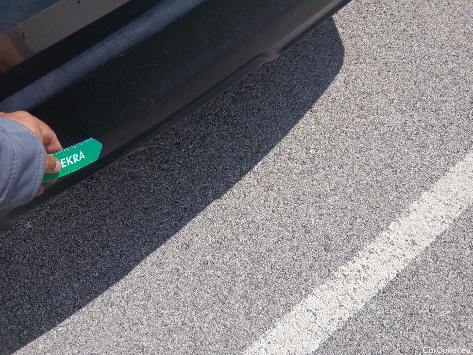  Nissan  Qashqai NISSAN  / 2017 / 5P / todoterreno DIG-T 103 kW (140 CV) E6D ACENTA #44