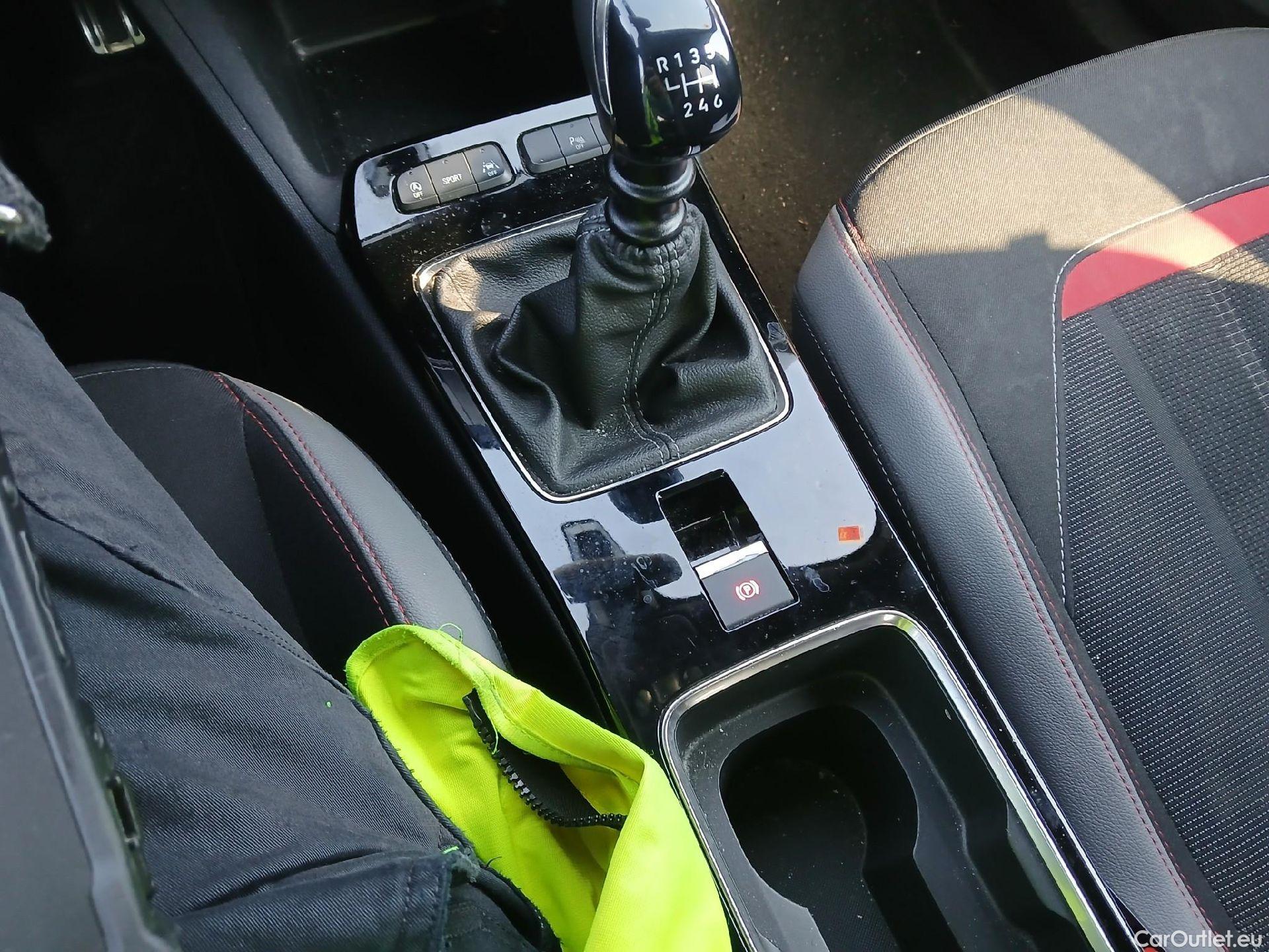  Opel  Mokka OPEL  / 2020 / 5P / todoterreno 1.5 D GS Line (AC) #2