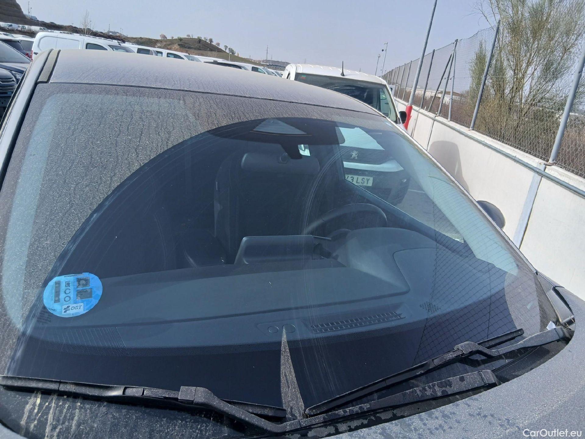  Nissan  Qashqai NISSAN  / 2021 / 5P / todoterreno DIG-T 116kW (158CV) mHEV Xtronic Acenta (AC9) #9