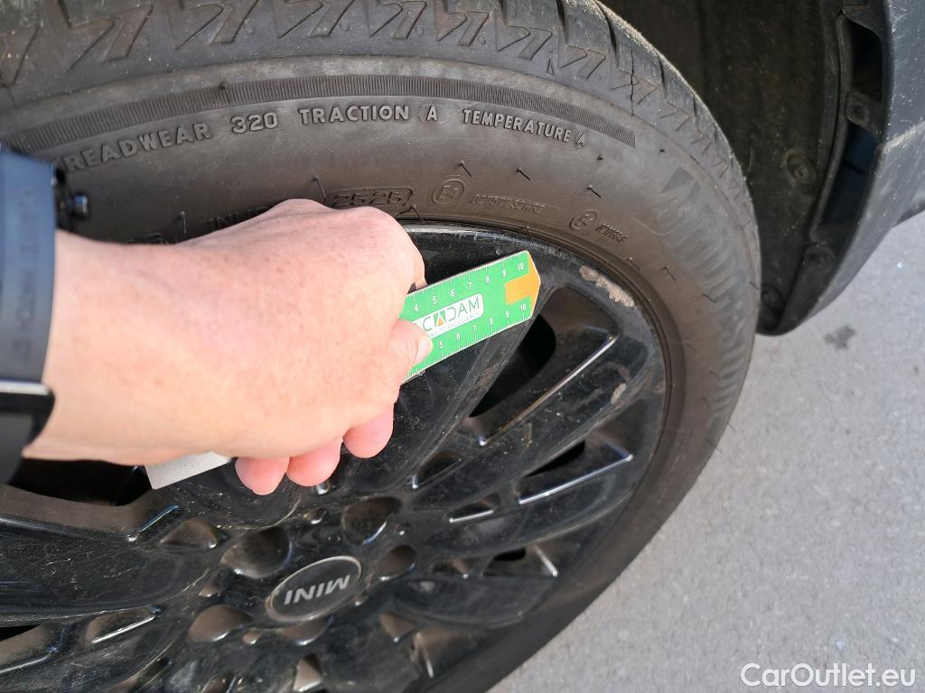  Mini  Countryman MINI  / 2020 / 5P / berlina con portón Cooper S ALL4 #16