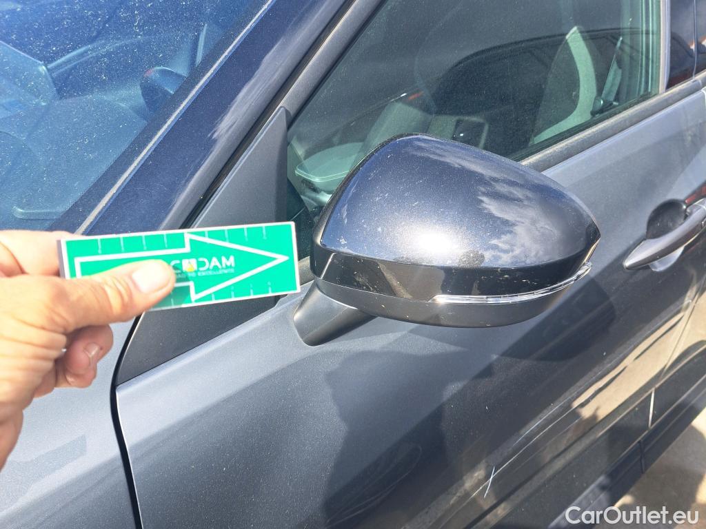  Nissan  Juke NISSAN  / 2019 / 5P / crossover DIG-T 84 kW (114 CV) DCT 7 V N-Connecta (AC2) #25