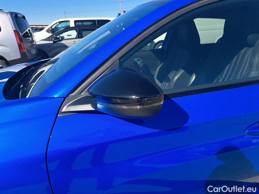  Peugeot  208 PEUGEOT  / 2019 / 5P / berlina con portón PureTech 96kW (130CV) EAT8 GT Pack #21