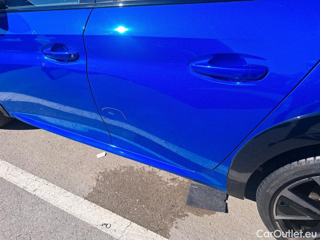  Peugeot  208 PEUGEOT  / 2019 / 5P / berlina con portón PureTech 96kW (130CV) EAT8 GT Pack #13