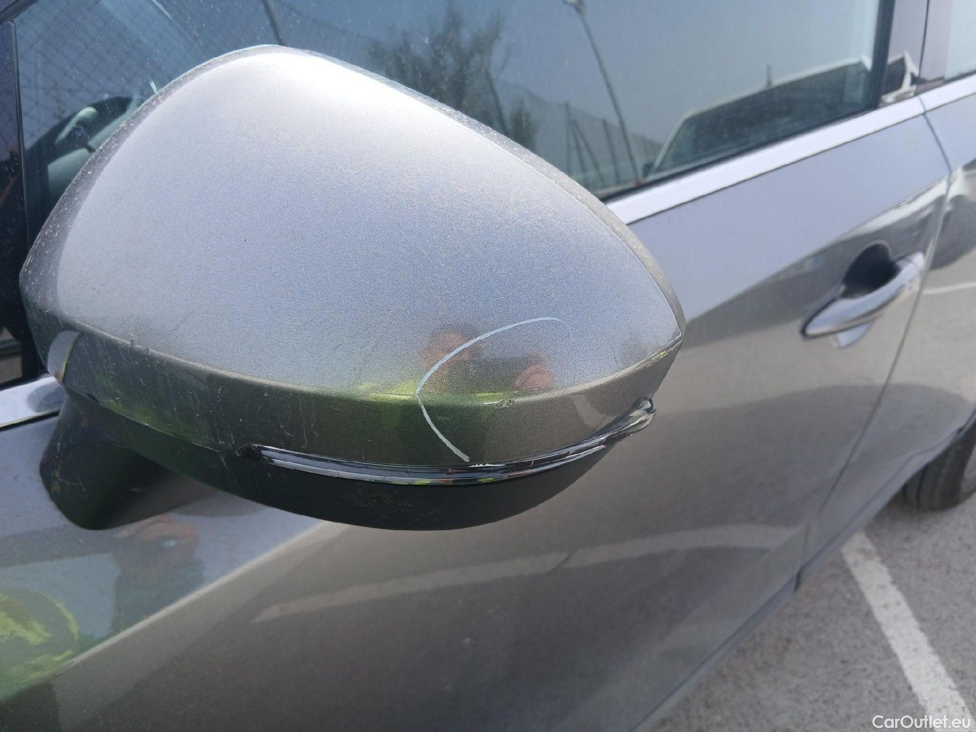  Nissan  Qashqai NISSAN  / 2021 / 5P / todoterreno DIG-T 116kW (158CV) mHEV Xtronic Acenta (AC9) #10