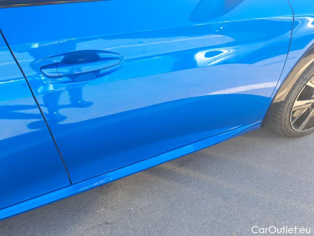  Peugeot  208 PEUGEOT  / 2019 / 5P / berlina con portón PureTech 96kW (130CV) EAT8 GT Pack #19