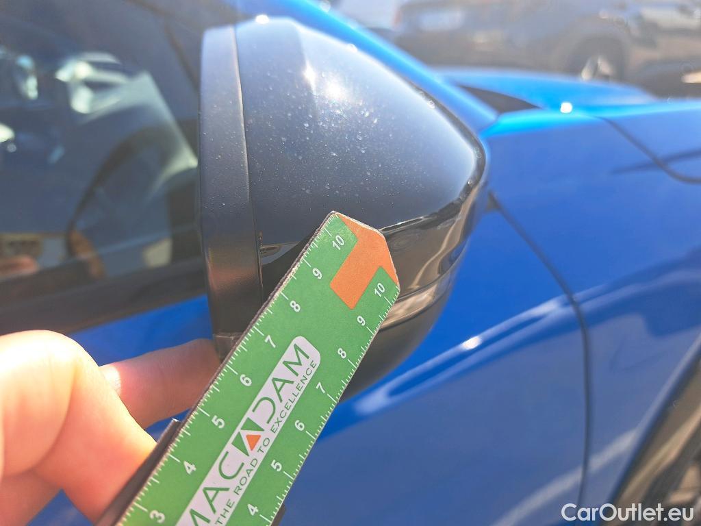  Peugeot  208 PEUGEOT  / 2019 / 5P / berlina con portón PureTech 96kW (130CV) EAT8 GT Pack #24