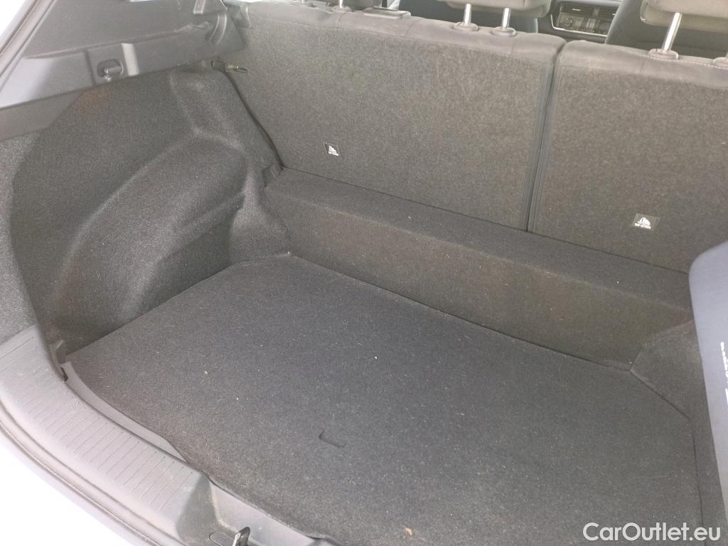  Nissan  Qashqai NISSAN  / 2021 / 5P / todoterreno DIG-T 103kW (140CV) mHEV 4x2 Acenta #2