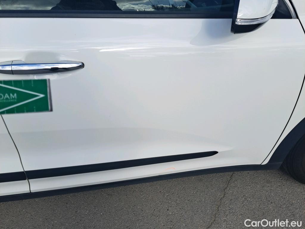  KIA  Niro KIA  / 2019 / 5P / crossover 1.6 GDi HEV 104kW (141CV) Drive #27